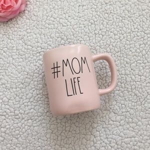 🦄 Rae Dunn #MOMLIFE Pink Mug